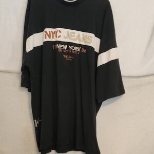 212 Collection Black and White Short Sleeve Tee